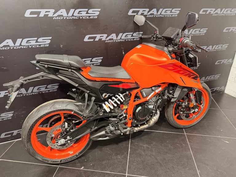 KTM 390 DUKE 2025 NEW NAKED STREET BIKE AT CRAIGS MOTORCYCLES 