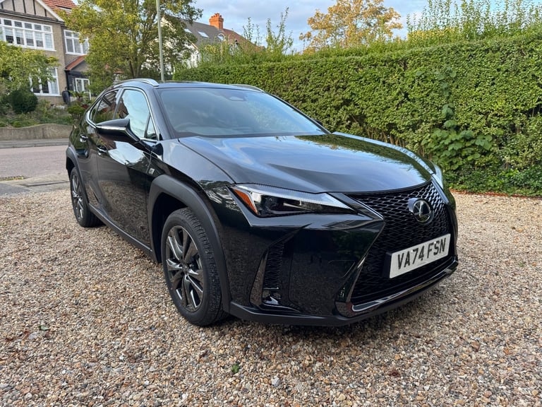 Lexus UX, SUV (2018 - ) 2.0 300h F Sport Design SUV 5dr Petrol Hybrid E-CVT