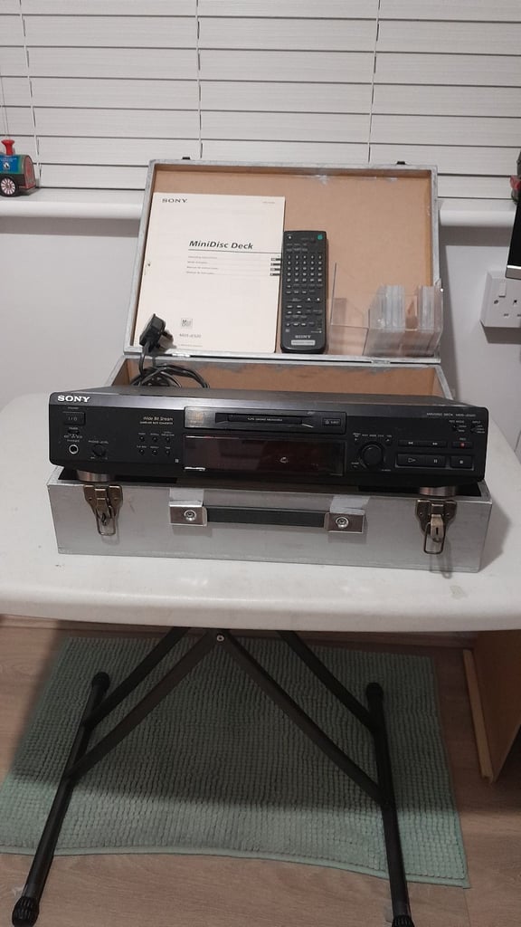 image for SONY MDS-JE520 Mini Disk Player/Recorder