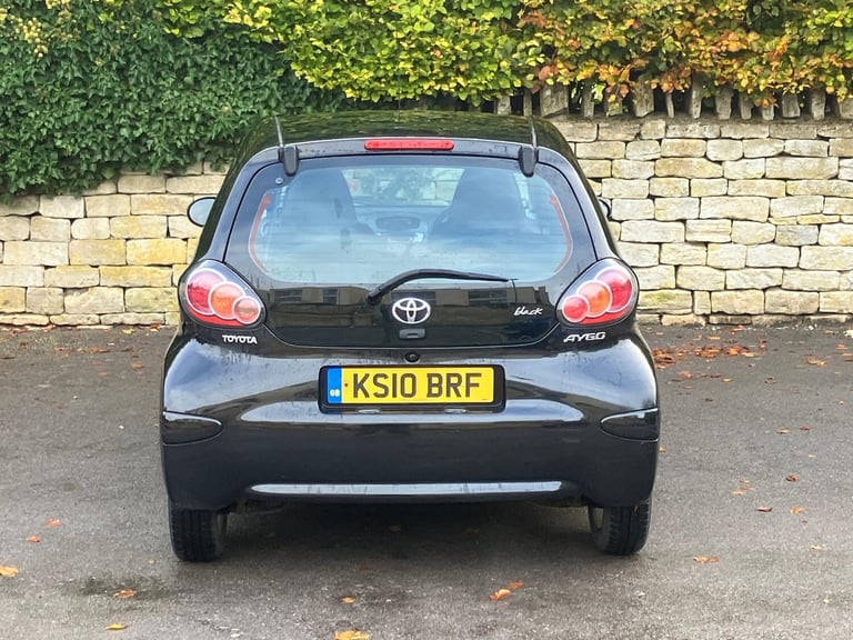 2010 Toyota AYGO 1.0 VVT-i Black 5dr HATCHBACK Petrol Manual