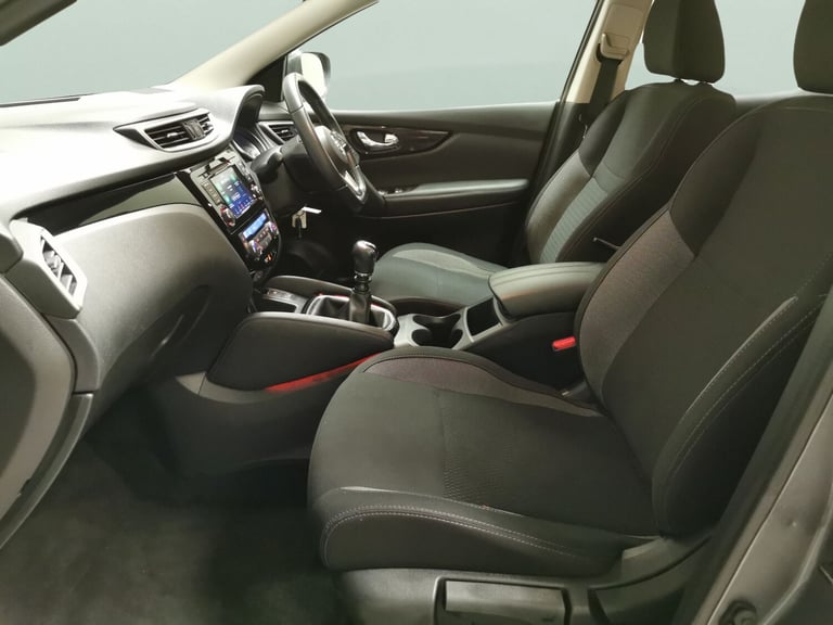 2019 Nissan Qashqai 1.3 DiG-T Acenta Premium 5dr HATCHBACK PETROL Manual
