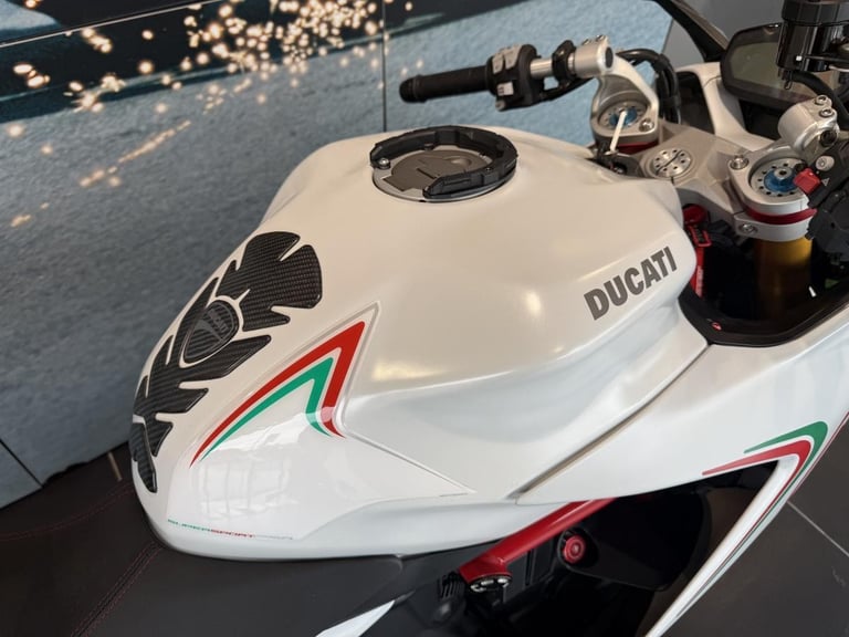 2021 Ducati Supersport S – 5,402 Miles
