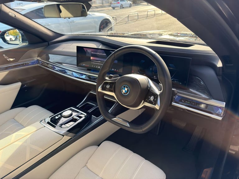 2025 BMW 7 Series 3.0 750e 22.1kWh Excellence Saloon 4dr Petrol Plug-in Hybrid Auto xDrive Eu SAL...