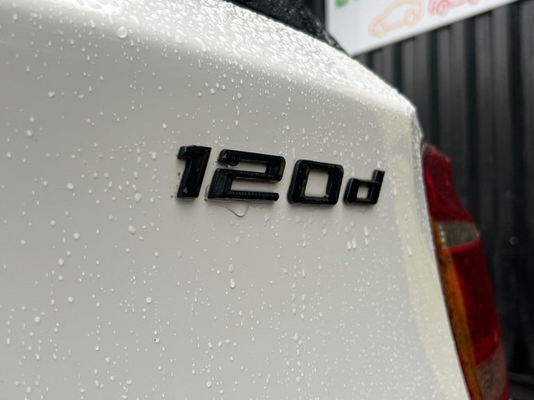 BMW 1 SERIES 2.0 120d Sport 3 door 2014