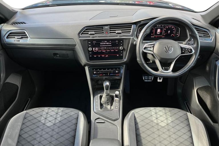 2021 Volkswagen Tiguan 2.0 TDI R-Line 5dr DSG ** Touch Screen Navigation - USB / Bluetooth Connec...