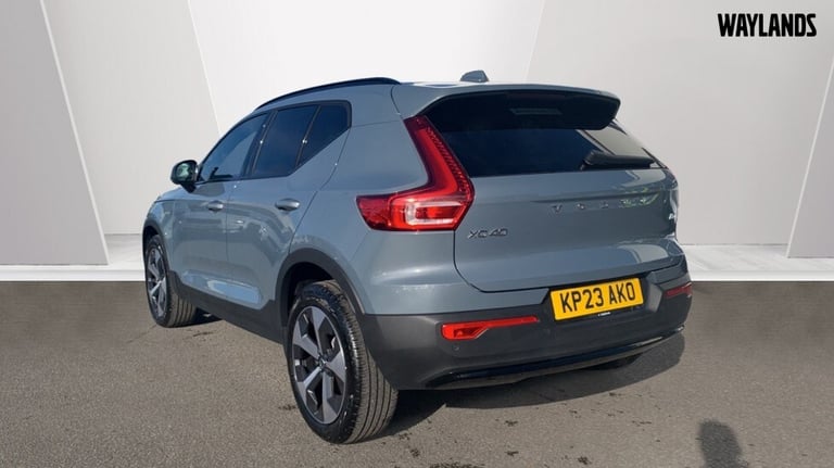 2023 Volvo XC40 Ultimate, B4 mild hybrid, Petrol, Dark ESTATE N/A Automatic