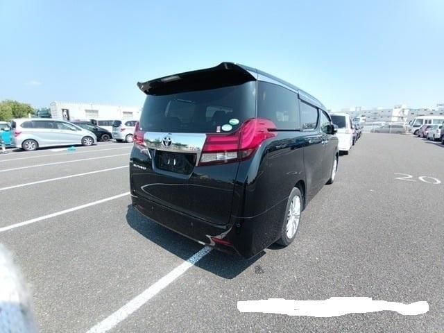 Toyota Alphard 2.5 auto black automatic 4wd only 51k miles due in november 2015