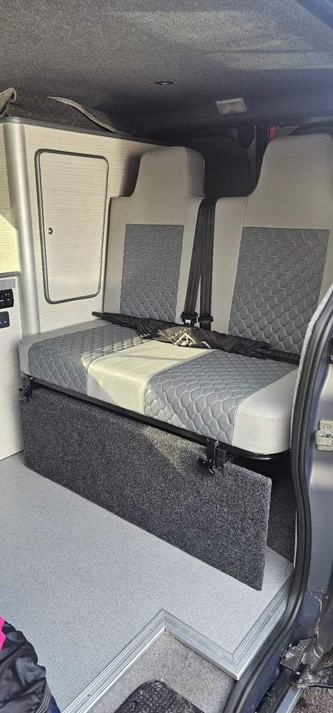 image for Vauxhall, VIVARO, 2014, Semi-Auto, camper conversion