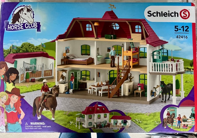 Schleich 42416 Horse Club house and stable aged 5-12 yrs