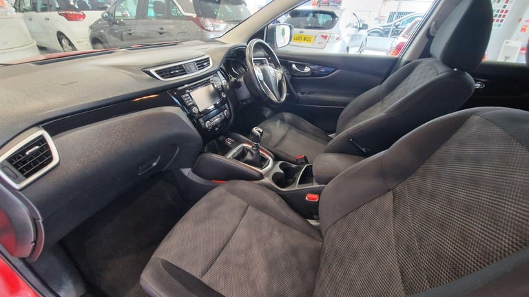 2016 Nissan Qashqai 1.5 dCi N-Connecta 2WD Euro 6 (s/s) 5dr HATCHBACK Diesel Manual