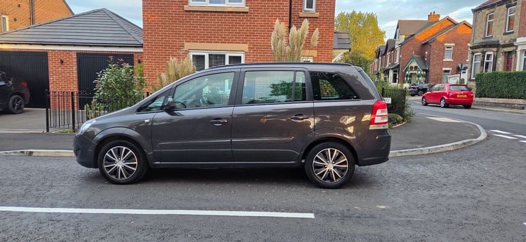 Vauxhall, ZAFIRA, MPV, 2014, Manual, 1686 (cc), 5 doors