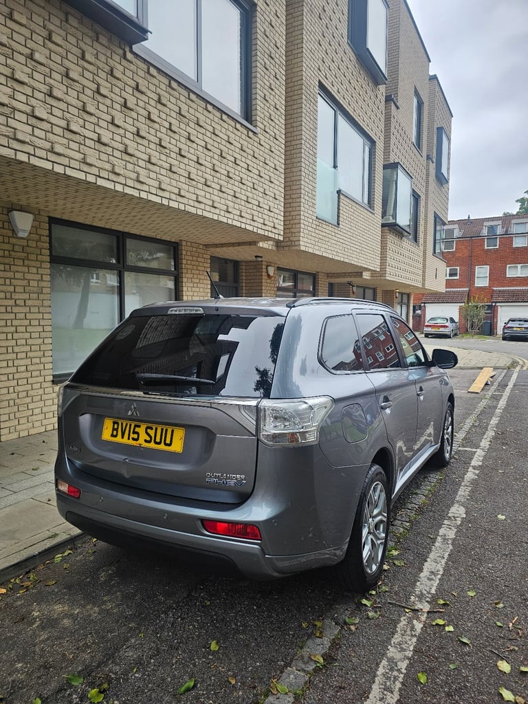 Mitsubishi, OUTLANDER, Estate, 2015, Other, 1998 (cc), 5 doors