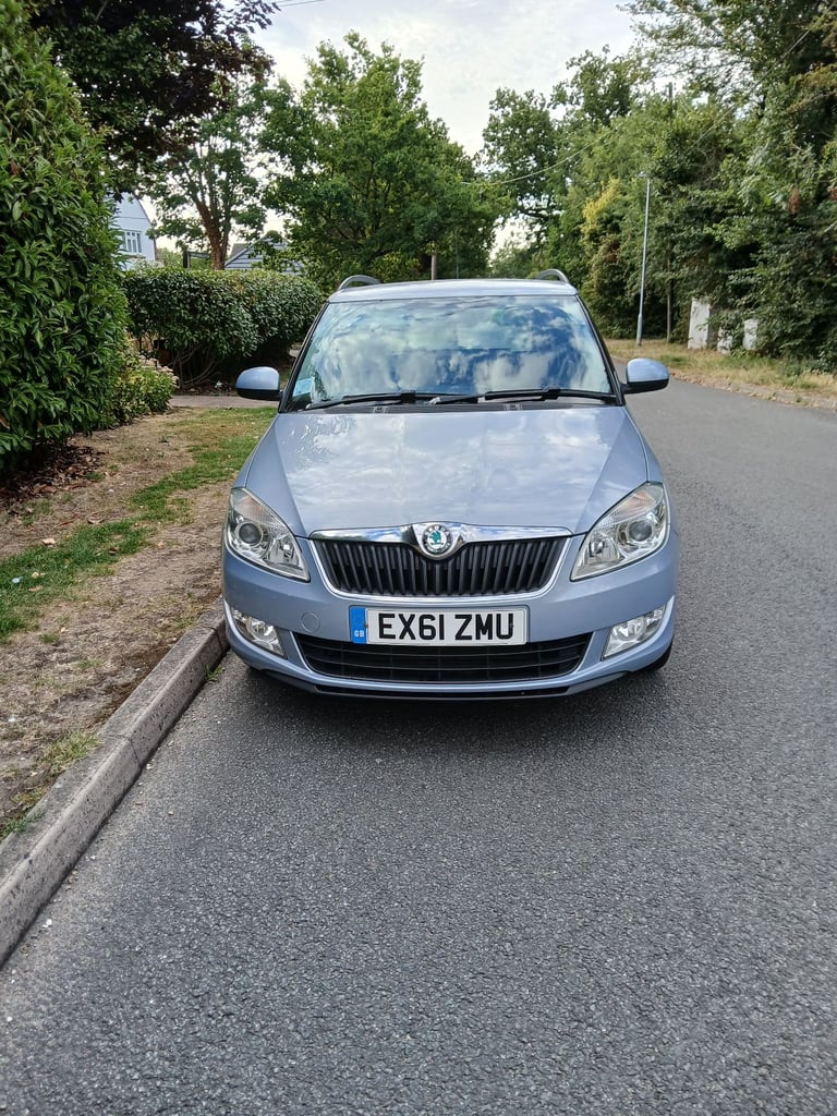 2011 skoda fabia estate 20 rd tax 1250