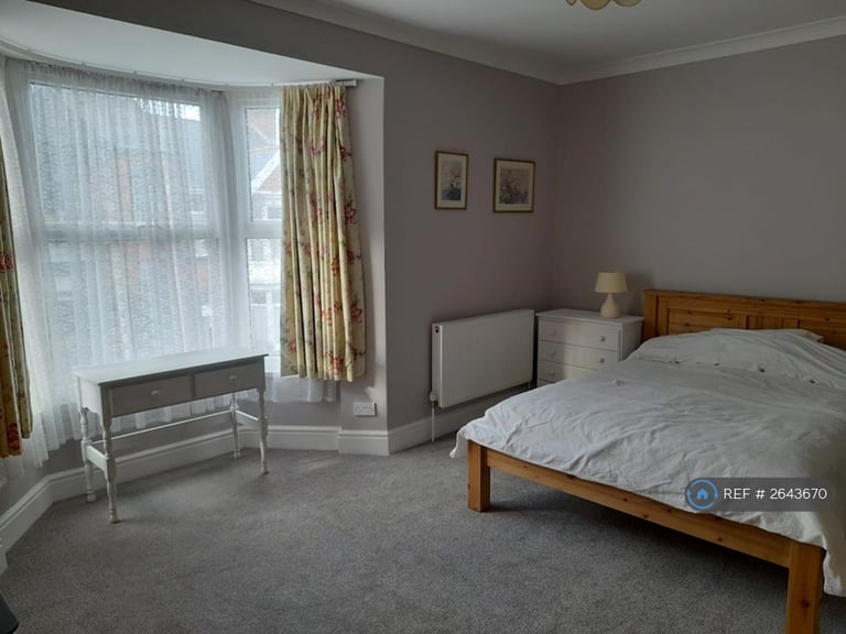 3 bedroom house in Oakland Road, Swansea, SA3 (3 bed) (#2643670)