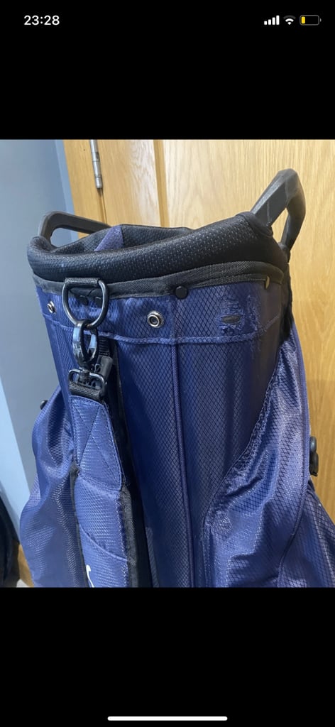 Titleist Steady Dry Cart Bag. Navy/Red. 