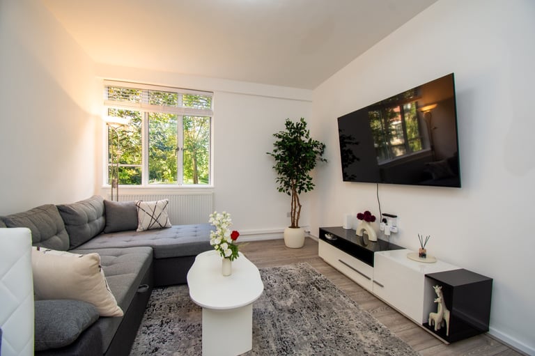 image for Bayswater ( W2 ) One Bedroom Apartment SHORT TERM LET near Hyde Park
