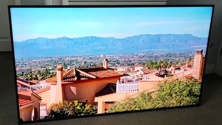 65" GVISION WALL MOUNT FULL HD SCREEN SLIM LED+FIRESTICK LOADS OF APPS RC NEW WALL BRACKETS