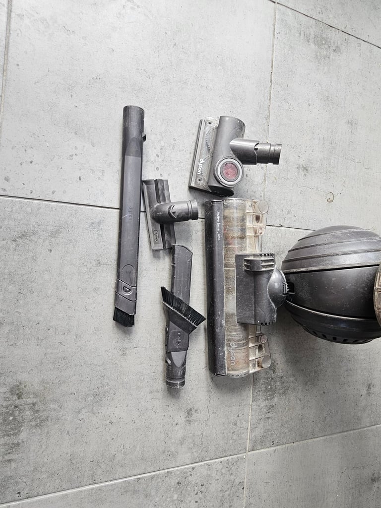 Dyson DC40 Vacuum Cleaner