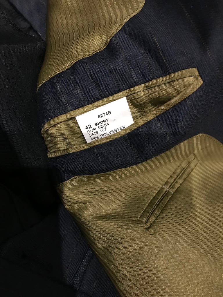 Men’s smart suits bundle or can be bought separately. Offers welcome 