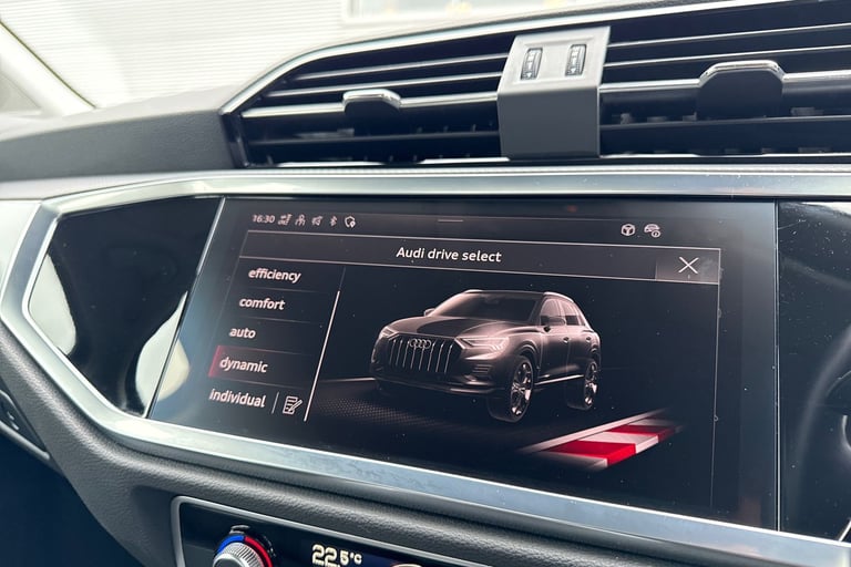 2022 Audi Q3 Technik 35 TFSI  150 PS S tronic SUV PETROL Automatic