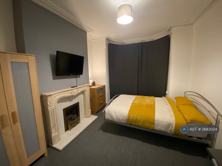 4 bedroom house in Burscough Street, Ormskirk, L39 (4 bed) (#2683024)