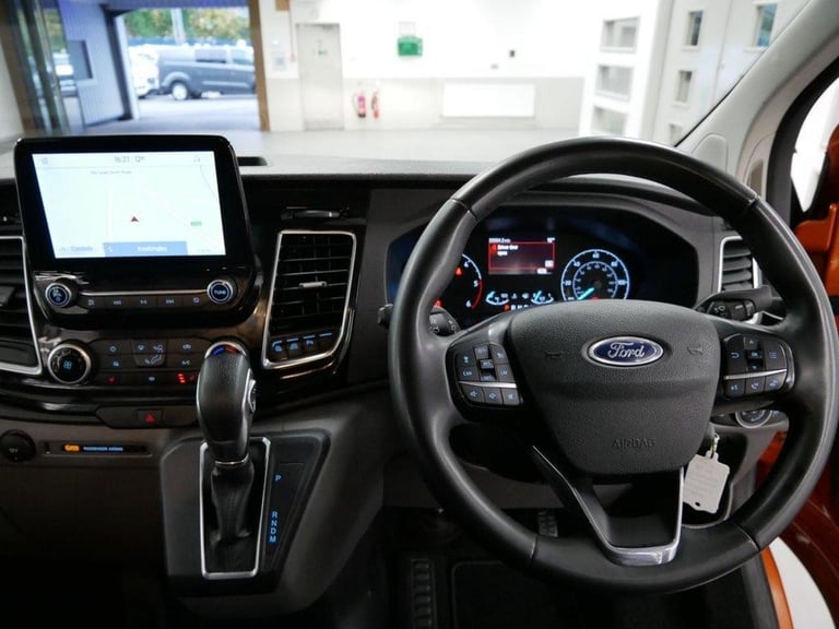 2023 TRANSIT CUSTOM 300 2.0 EBL 170 BHP SWB LIMITED AUTO CREW 5 SEATER ( NO VAT)