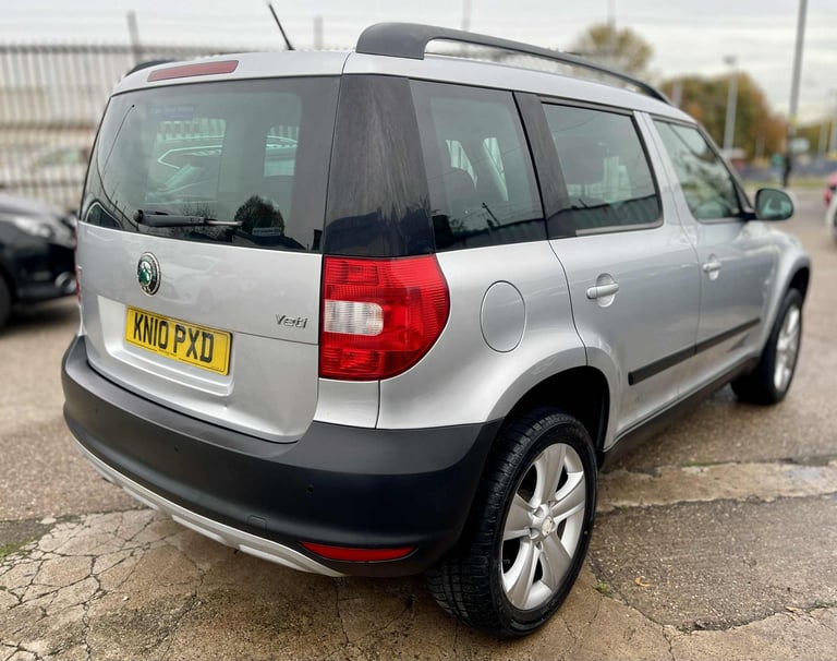 2010 Skoda Yeti 2.0 TDI CR SE 5dr HATCHBACK Diesel Manual