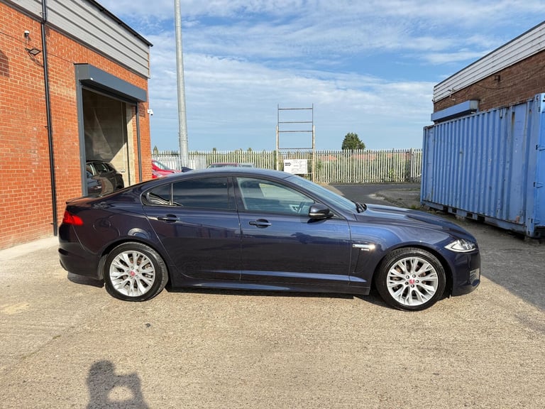 2014 Jaguar XF 2.2d R-Sport Auto Euro 5 (s/s) 4dr SALOON Diesel Automatic