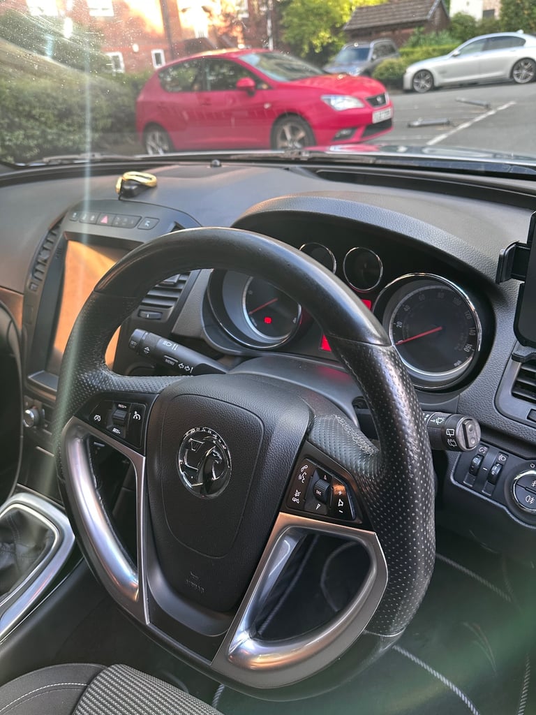 Vauxhall, INSIGNIA, Hatchback, 2013, Manual, 1956 (cc), 5 doors
