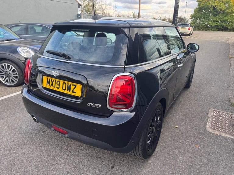 2019 MINI Hatch 1.5 Cooper Classic Hatchback 3dr Petrol Manual Euro 6 (s/s) (136 ps) HATCHBACK Pe...