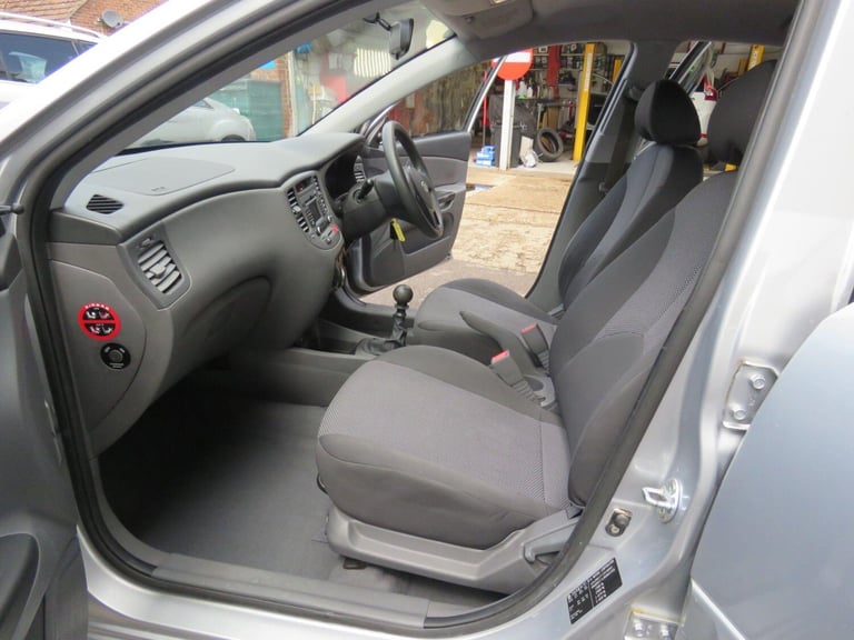 2011 Kia Rio 1.4 2 IPD 5dr HATCHBACK Petrol Manual