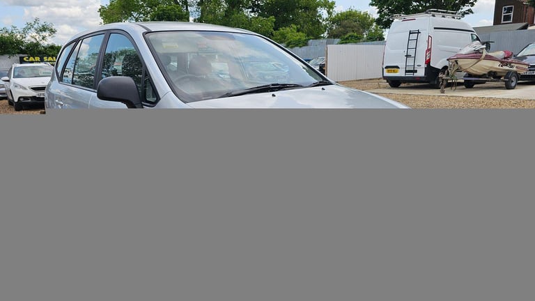 KIA CARENS 1.6 S 2009