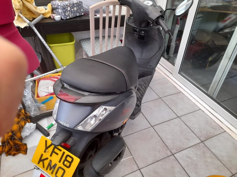 2018 Piaggio 2018 piaggio zip 50 49cc learner legal moped