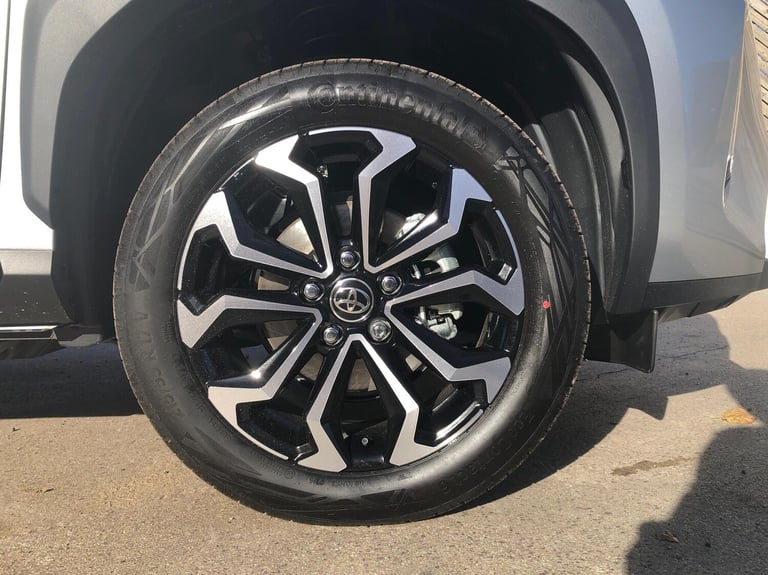 2025 Toyota Yaris 1.5 Hybrid Design 5dr CVT Estate Hybrid Automatic