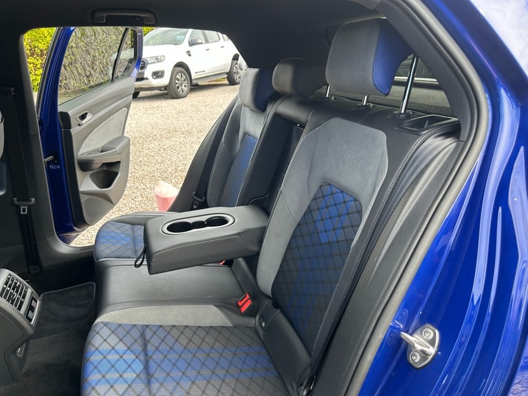 2021 VOLKSWAGEN GOLF MK8 2.0 TSI 320 R 4Motion 5dr DSG