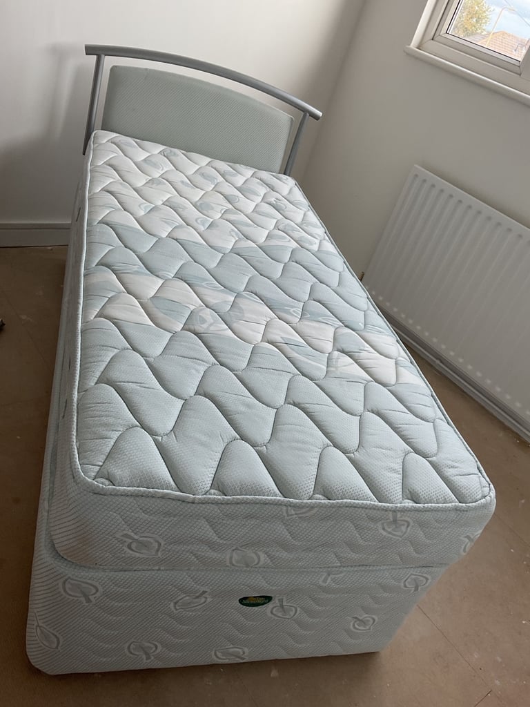 Silent nite single bed