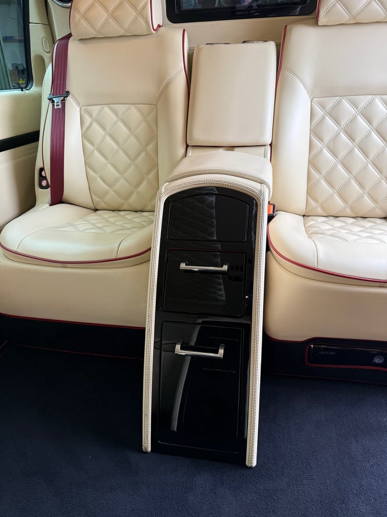 MERCEDES-BENZ VIANO 3.0 CDI V6 AMBIENTE AUTO BUILT FOR WAYNE ROONEY ***NO VAT***