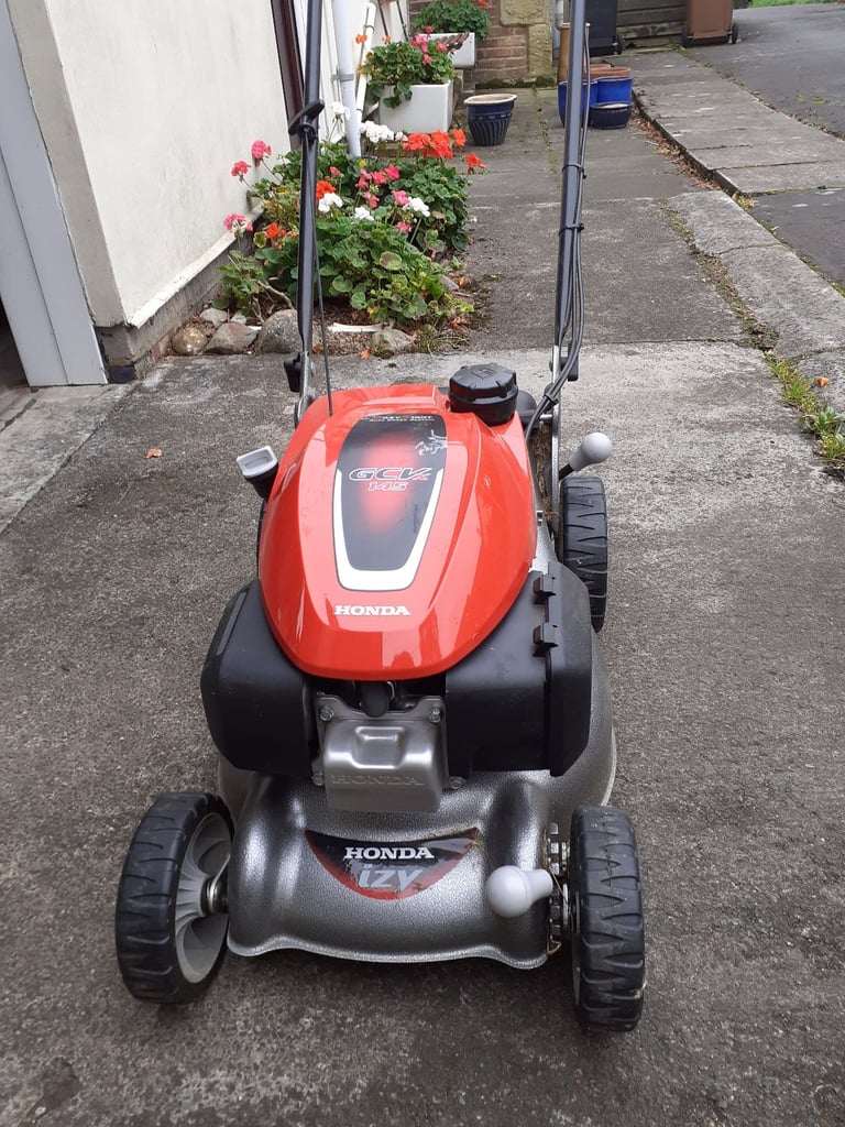 Honda lawnmower for sale