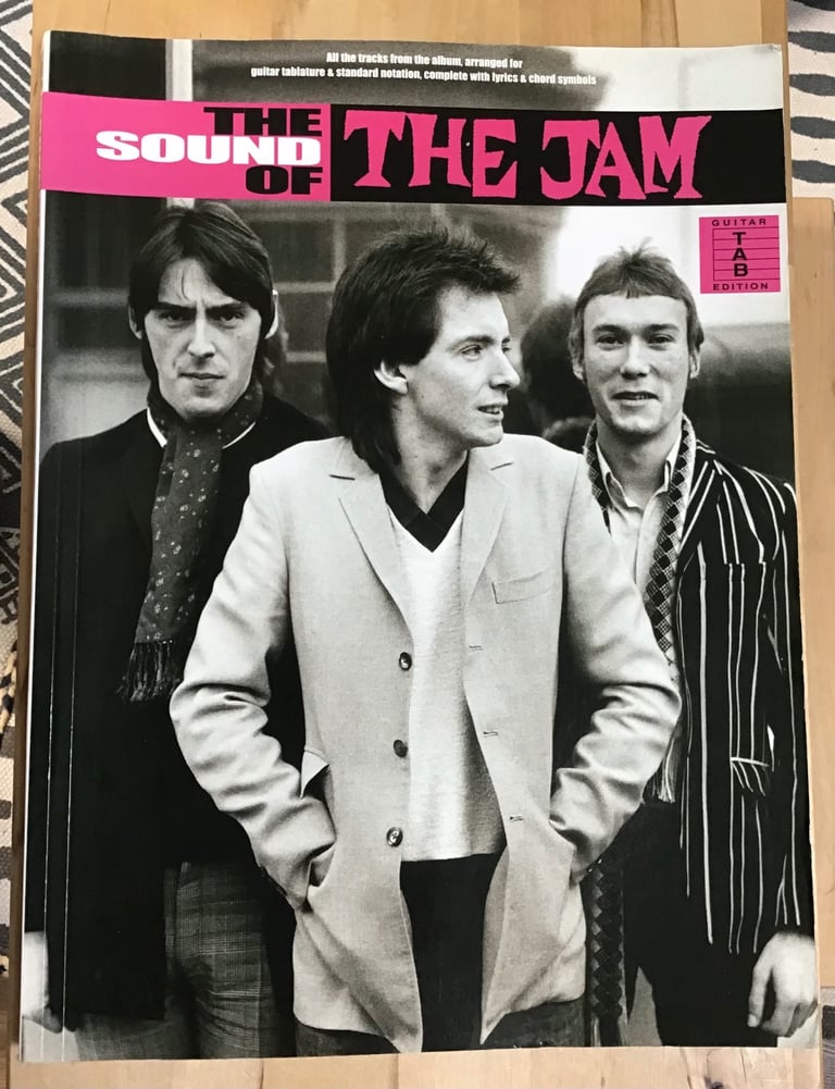 Brand New Luxury Epiphone Gig Bag & Eric Clapton, The Jam Extensive Songbooks