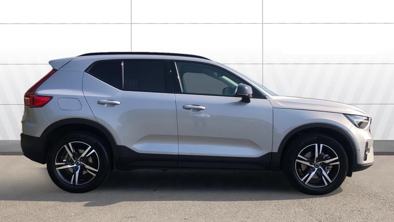 2023 Volvo XC40 2.0 B3P Plus Dark 5dr Auto Petrol Estate Estate Petrol Automatic