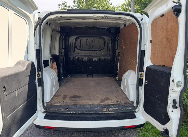 2015 (65) VAUXHALL COMBO 2000 1.3 CDTi SPORTIVE LONG MOT RUNS/DRIVES A1 BARGAIN!