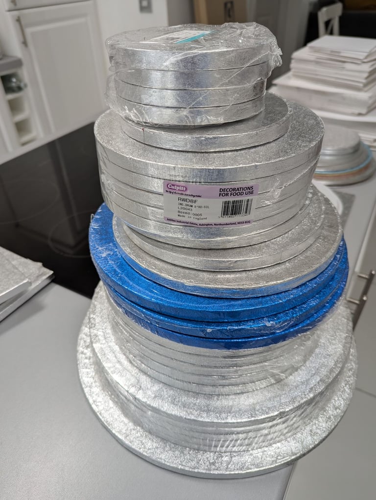 image for Cake boards and boxes 