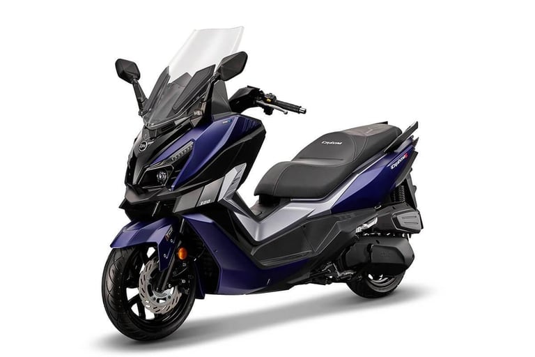 Sym CRUISYM 300 | 2023 | Maxi scooter |Reliable | Automatic |Comfortable Ride