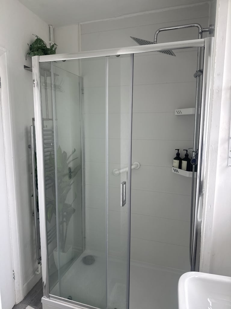 Fully furnished Studio Apartment in the Heart of Canterbury High Street ✨