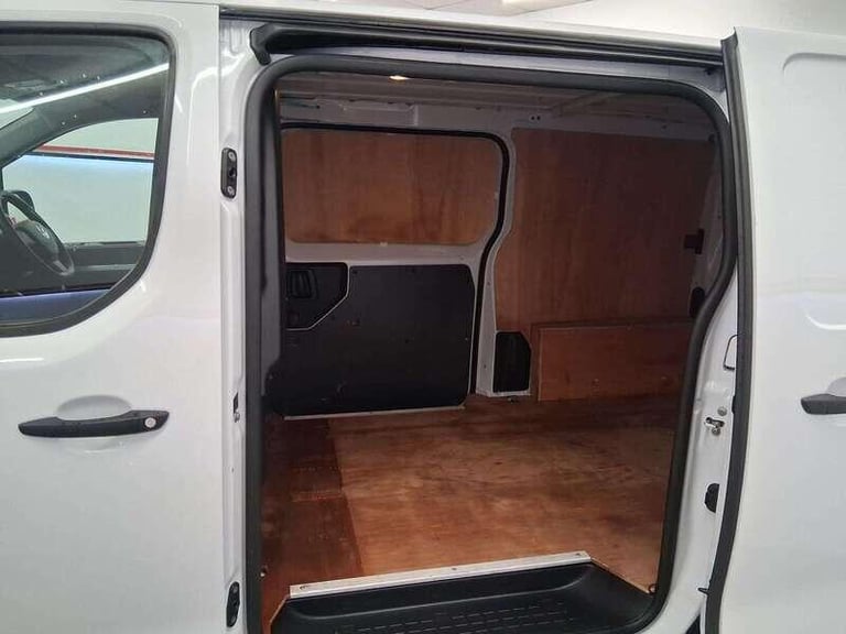 2023 Vauxhall Vivaro 1.5 Turbo D 2700 Dynamic Panel Van 6dr Diesel Manual L1 H1 Euro 6 (s/s) (12 ...