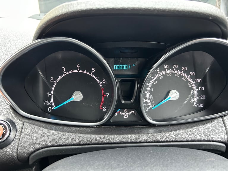 Ford, ECOSPORT, Hatchback, 2016, Manual, 998 (cc), 5 doors