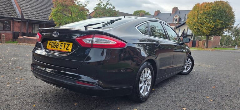 2018 Ford Mondeo 2.0 TDCi ECOnetic Zetec Edition 5dr HATCHBACK Diesel Manual