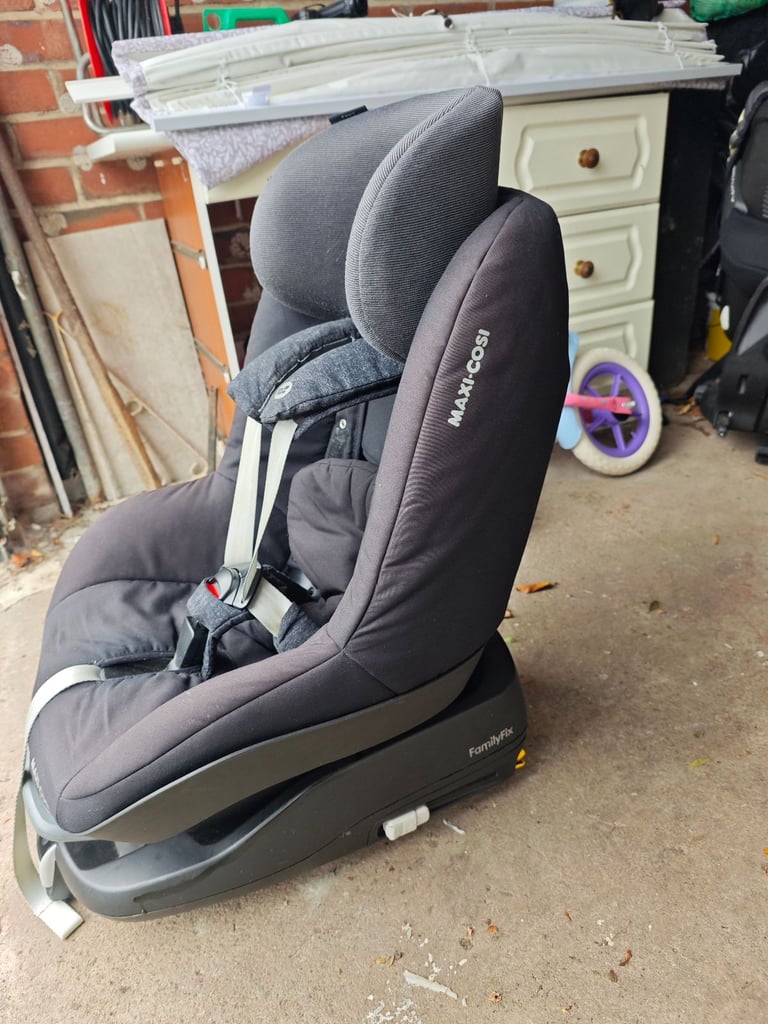 2 x Child Car Seats - free 