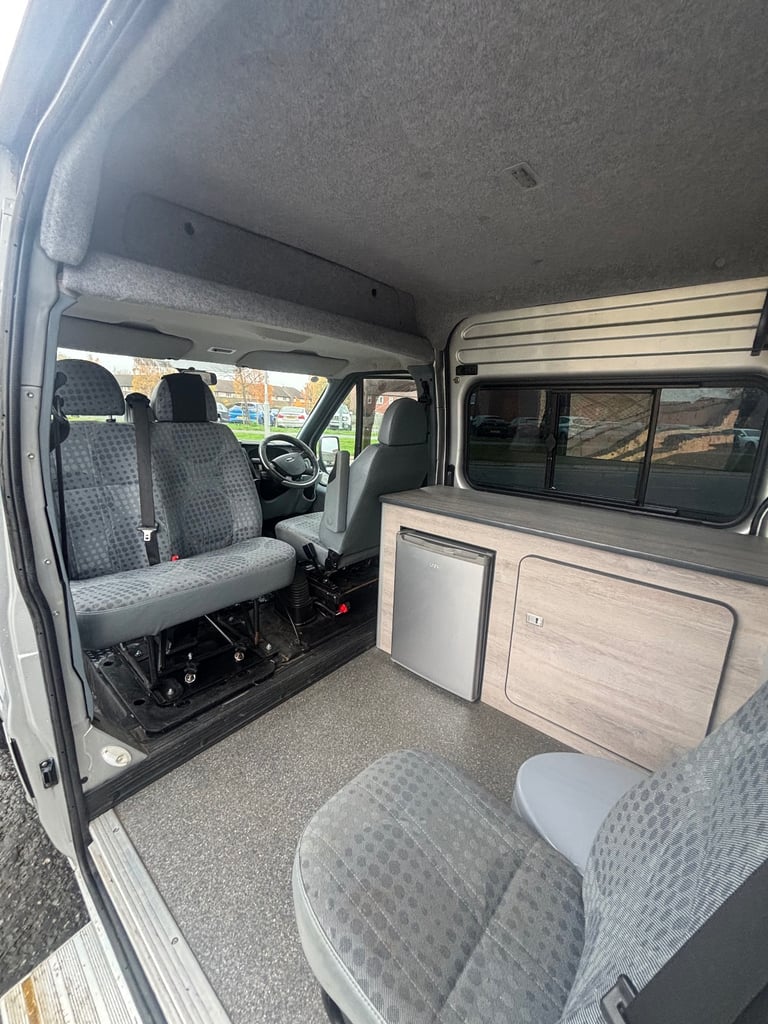Ford, TRANSIT 140 T300 FWD, MPV, 2012, 2198 (cc), 5 doors