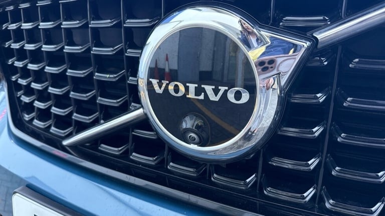 2023 Volvo XC40 Plus, B3 Mild hybrid, Petrol, Dark Estate Petrol Automatic